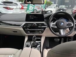 ガリバーグループでは主要メーカー、主要車種をお取り扱いしております。全国約460店舗の在庫の中からお客様にピッタリの一台をご提案します。