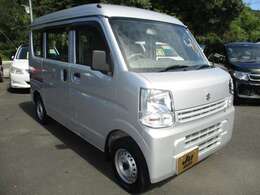 運輸局指定民間車検工場でもちろん整備員・検査員共有資格者だから安心！立ち会い車検で納得、安心。