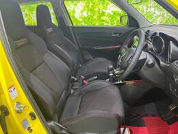 「この車の写真をもっと見たい」「状態が気になる」「この装備はついている？」どんな小さな疑問でもお気軽にお問い合わせください！