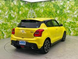 全国に店舗を展開しているのでどこでもお取り寄せが可能です！この車が気になるけど遠方だから・・・と諦める必要はありません！※別途陸送費が必要です。