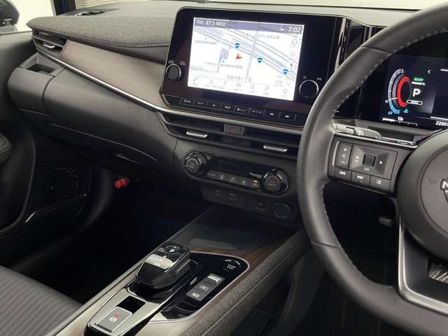 【運転席操作部】快適なドライブを楽しむための機能が装備されています！運転席から触れるので、使いやすいです！除菌プランいれていただくと、さらに清潔で安心していただけます！