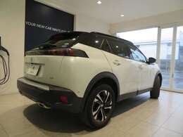 耐久性に優れたコーティングを低価格にてご用意致しております。愛車をいつでも気持ちよく乗っていただくために、納車時の施工をオススメしております。