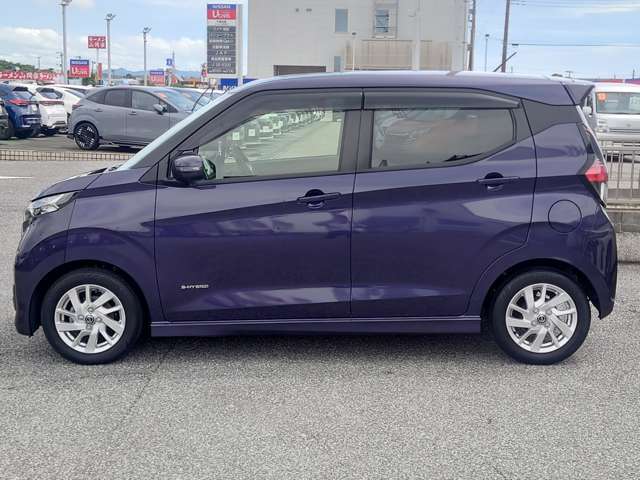 衝突被害軽減ブレーキや踏み間違い防止装置がお客様の運転をサポートします☆