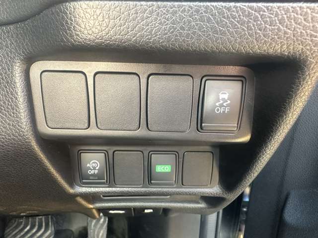 万一の衝突に備えて、いつでも安心して運転できるようエアバックシステムなどの安全装備を標準搭載！！