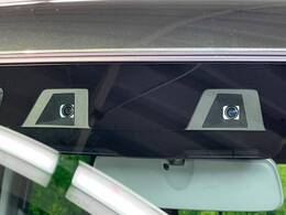 【スズキ　セーフティサポート】走行中に前方の車両等を認識し、衝突しそうな時は警報とブレーキで衝突回避と被害軽減をアシスト。より安全にドライブをお楽しみいただけます。