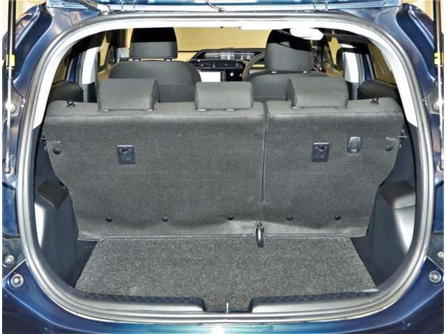 トランクもこの広さ！大きな荷物でもこのトランクさえあれば安心ですね♪何を載せてドライブに出かけますか？？