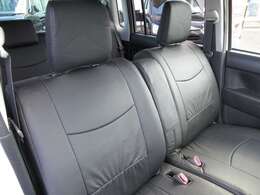 シートは全席クリーニング後、新品の車種専用シートカバーを取付しましたので高級感があります！