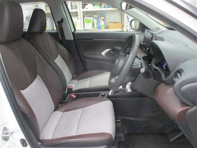 『トヨタ認定中古車』取扱店！全国のトヨタ販売店の豊富なラインナップからお選びいただけます♪県外の車を取り寄せることが可能です♪（取り寄せの際はいくつか注意点がございますので詳しくはスタッフへ）