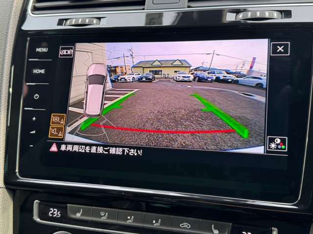 駐車時に便利なバックカメラ！
