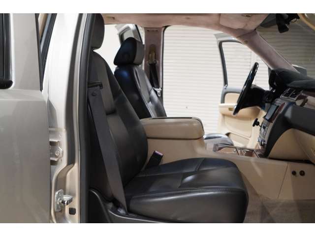 お問い合わせからご成約ご納車までは勿論、販売させて頂いた限り、責任を持ちご納車後のアフターメンテナンスを含め精一杯頑張りたいと思います！！是非お気軽に058-215-6896までお問い合わせください！