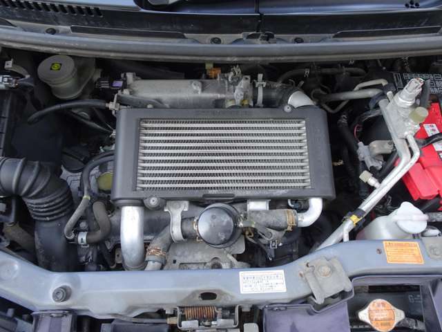 【JB-DET型4気筒インタークーラー付きDOHCターボ】エンジンルームも手を抜きません！しっかり整備してからのお渡しとなりますので安心してお乗りいただけます。