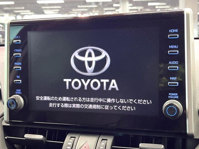 【9インチ　ディスプレイオーディオ】大画面のディスプレイはAppleCarPlayやAndroidAutoが利用可能。大きな画面でスマホナビアプリ等が利用いただけます♪