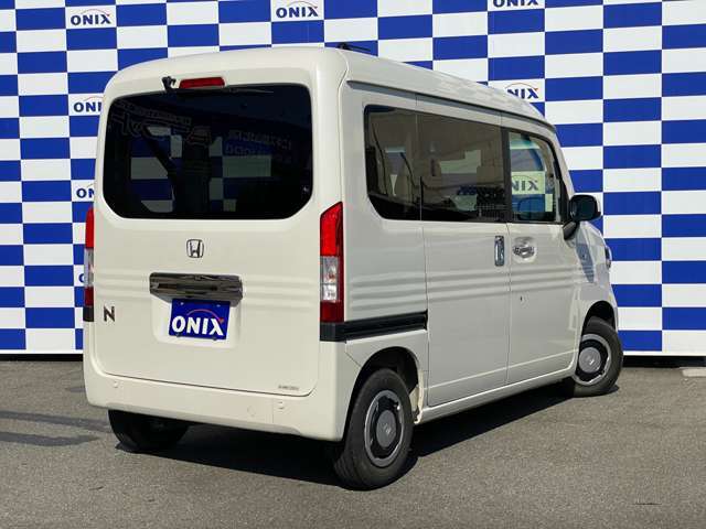 当店では在庫台数常時80台展示！【フラット7】【KeePer】併設店のオニキス郡山北店へ新車、中古車の販売、リースをはじめ高価買取、コーティング、車検、ロードサービス、各種ローン、各種修理等承っております