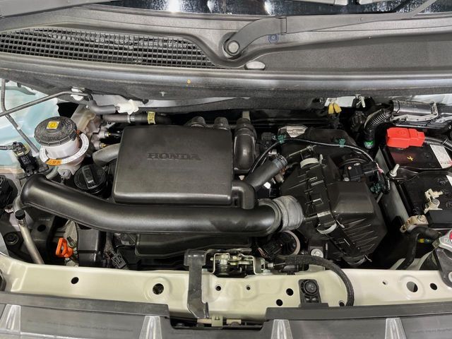 親切・丁寧な専門メカニックスタッフが応対！・車検・点検整備・事故等の修理などアフターサービスも安心。お車のカスタマイズもネクステージのサービススタッフまでご相談ください！