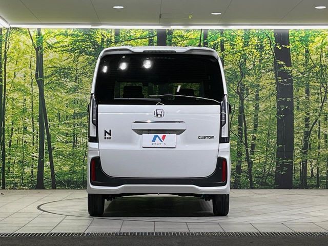 安心の最長10年・走行無制限保証（有償）をご用意。保証内容も充実はもちろん、無料点検＆オイル交換や、年中無休の全国・24時間ロードサービスも付帯されておりますのでご安心下さい。