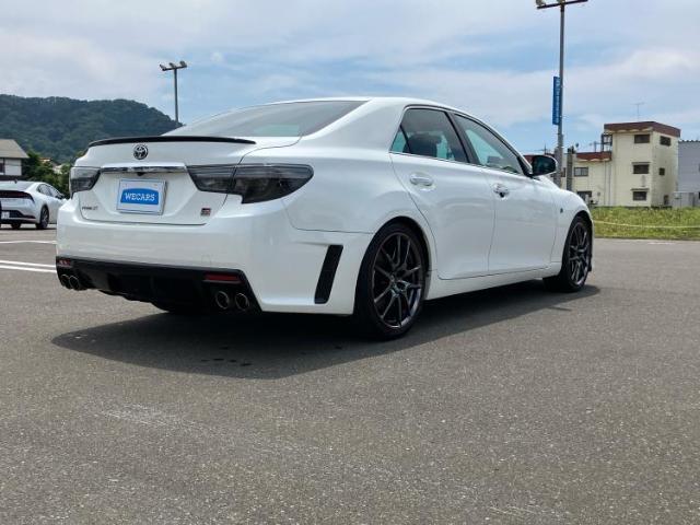 全国に店舗を展開しているのでどこでもお取り寄せが可能です！この車が気になるけど遠方だから・・・と諦める必要はありません！※別途陸送費が必要です。