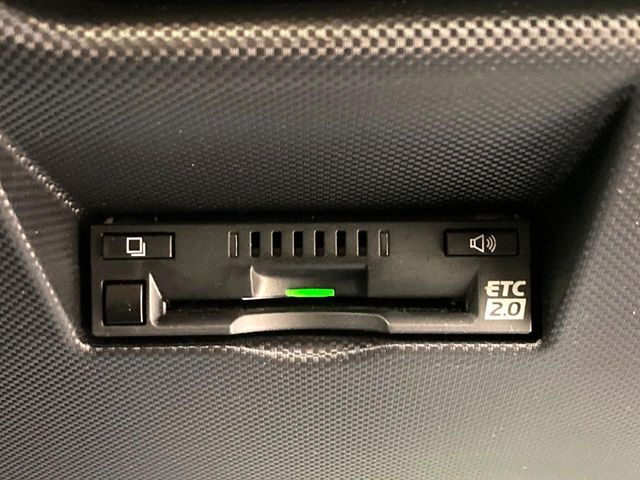 【ETC】高速道路の料金所をストレスなく通過！話題のスポットやサービスエリアに多い「スマートIC」利用時は必須のアイテムです。当店でセットアップを実施、ご納車当日からすぐにご利用いただけます！