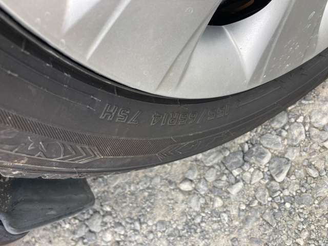 車検板金修理もおこなっています。軽自動車の場合修理個所がない車検は法定費用込の￥52000-にてやらせて頂いてます。修理板金などもお気軽にご相談下さい。お安く出せるように頑張らせて頂きます！
