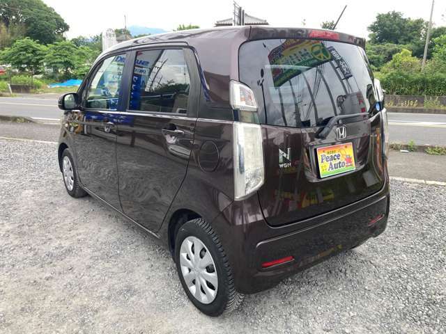 すぐ乗って帰れるシステムのってカエールシステムを採用！車検が残っているお車を気に入ったらその場で乗って帰れます！（条件等あります。スタッフにお尋ねください）1か月以内に名義変更して頂ければOK！
