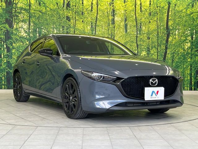 大好評のボディコーティング「弾スプラッシュコート」もご納車までに施工可能。通常のガラスコートと異なる、耐久年数6年の無機質ガラスコーティングが、ボディをキレイな状態に保ってくれます。