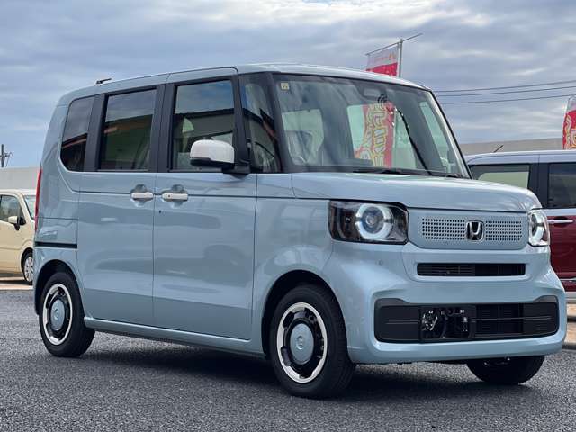 登録済み未使用車とは初度届出された車輌で、使用または運行等に供されていない中古車です