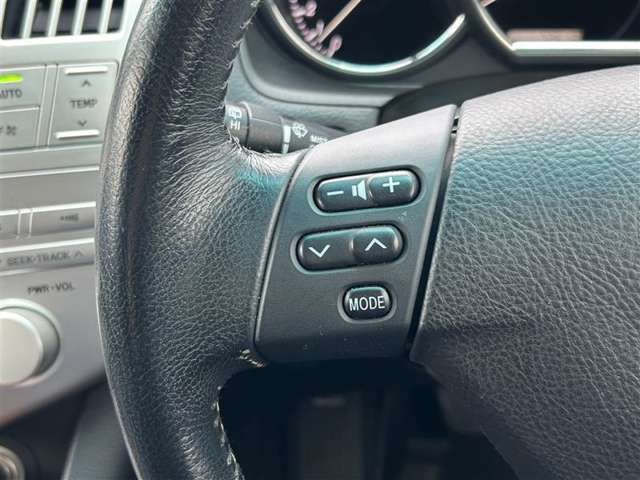 大切な人に気持ちよく乗ってもらいたい・・・そんな気持ちを込めてお客様のカーライフのお手伝いをさせてください。