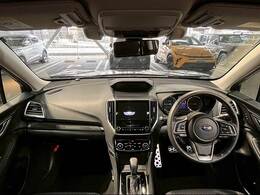 アイポイントが高く見晴らしの良い運転席です