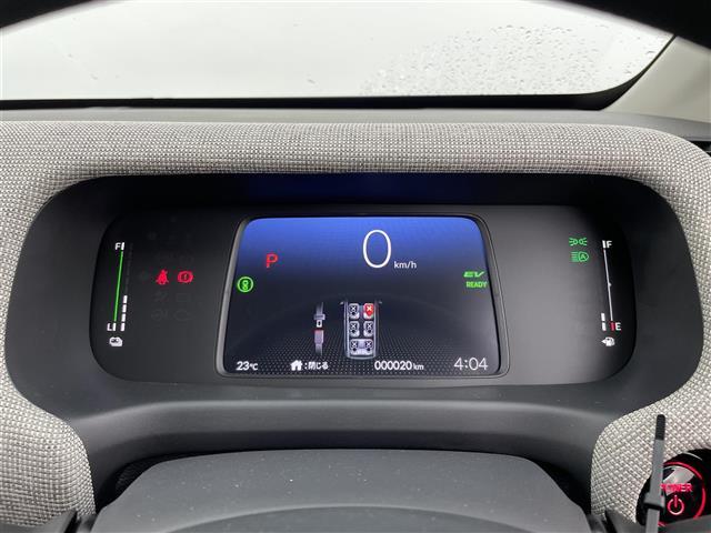 【スピードメーター】メーターがシンプルで見やすく運転しやすいですね！