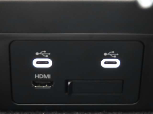 ☆USB端子2個＆HDMI端子1個、ミュージックプレーヤー接続でお気に入りの音楽を楽しむことができます。USB端子接続で可能な端末充電を同時に2個行うことができます☆