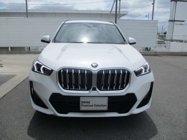 群馬BMWプレミアムセレクション前橋は認定中古車販売のスペシャリストとして品質へのこだわり、特に喫煙歴の無いだれもが気持ちよく購入検討いただける車両を展示しております。遠方からもお問い合わせください。