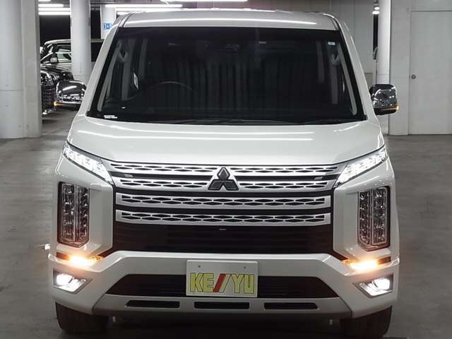 自社陸運局指定工場完備！国家資格車検検査員資格を持った整備士による整備。走行に関係のない所も不具合箇所があれば修理してお渡しいたします。