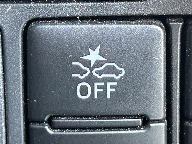 気になる車はすぐにお問い合わせください！右のカーセンサー専用無料ダイヤルから、専門スタッフがお車のご質問にお答えいたします！