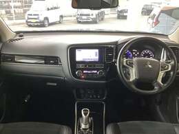 インパネ全体が広くて安全機能も沢山で快適です！