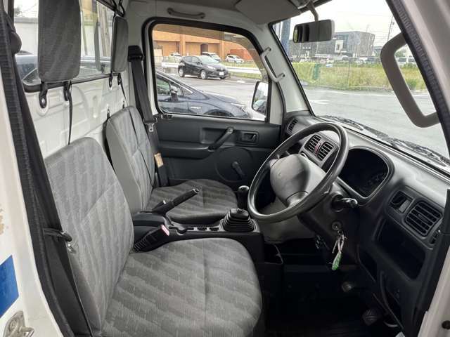 車検R9.3！ ユーザー下取り車 エアコン パワステ 5速MT ヘッドライトイコライザー タイヤ4本新品