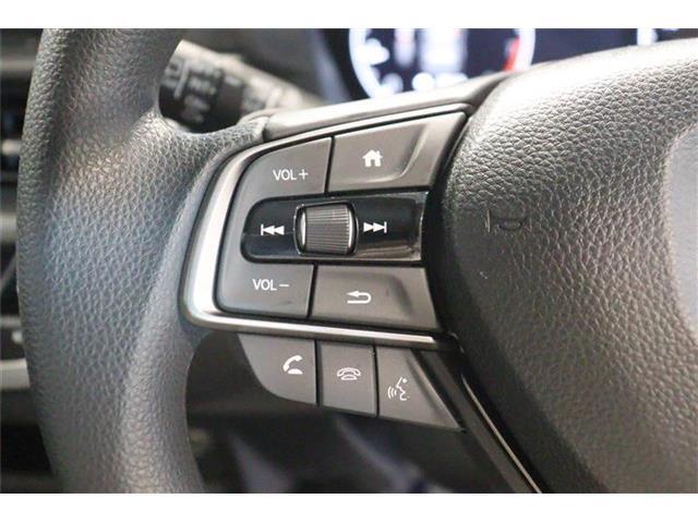 運転しながら操作が出来る画期的装備！これ便利です