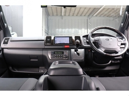 パナソニック製7インチフルセグナビ搭載！もちろんビルトインETCも完備しております！