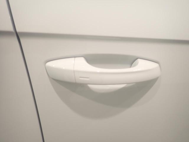 ”Keyless Access”によって、ドアハンドルに手をかけるだけでドアロックが解除できます！