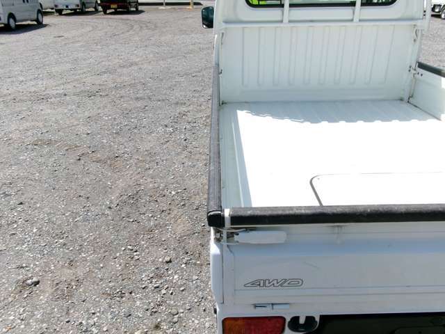 スバル サンバートラック 4WD 5MT 2001年 6.3万キロ (群馬県