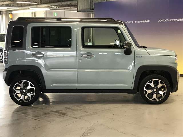 エンジンルーム、室内、クリーニング済みです。厳選したお車を屋内展示場にて展示中☆車両品質には自信がございます！ぜひ一度ご来店ください！！
