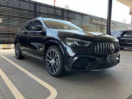 認定中古車には「サーティファイドカー保証」と万が一の時の強い味方「24時間ツーリングサポート」をセットでご用意いたしております。