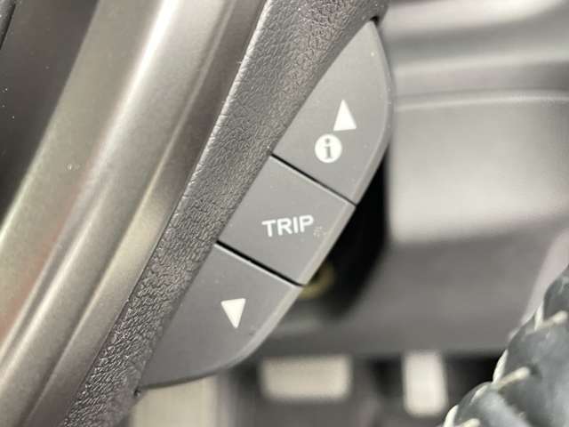 【運転席操作部】快適なドライブを楽しむための機能が装備されています！運転席から触れるので、使いやすいです！除菌プランいれていただくと、さらに清潔で安心していただけます！