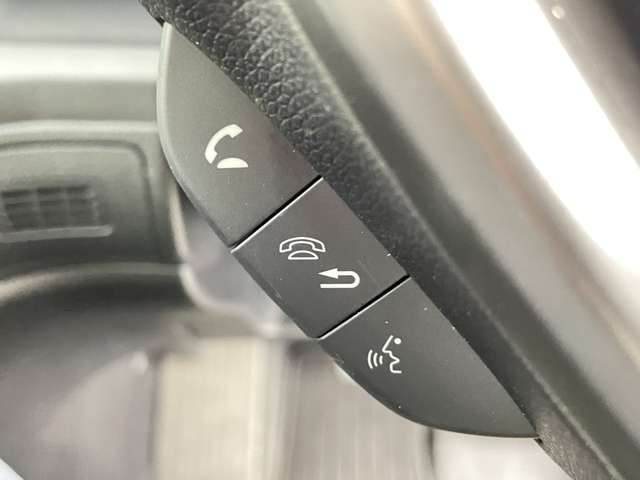 【運転席操作部】快適なドライブを楽しむための機能が装備されています！運転席から触れるので、使いやすいです！除菌プランいれていただくと、さらに清潔で安心していただけます！