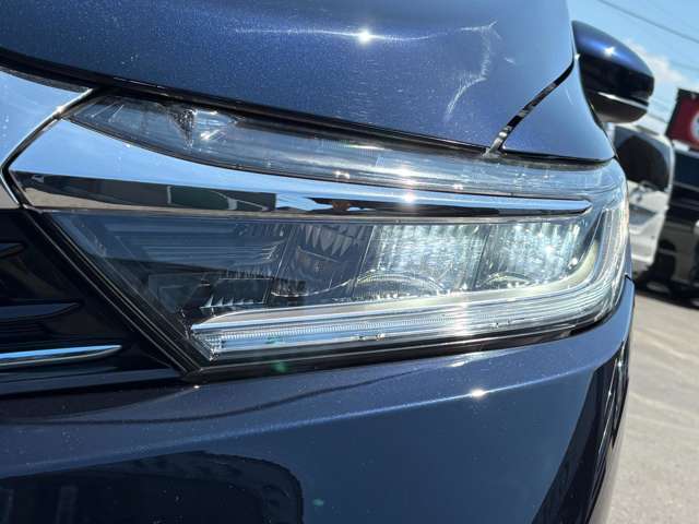 女性にも安心してお乗りいただけるよう、車内の清掃には特にコダワリ、全車消臭抗菌済みです！よりメーカー販売時の状態に近づける為に妥協は致しません！！