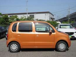 （株）あっぷる関西は業界経験者多数在籍！！新車ディーラー営業・大手中古車ディーラー営業・新車ディーラー整備士など、豊富な知識と経験をお客様の車選びや納車後のサポートをお手伝いさせて頂きます。