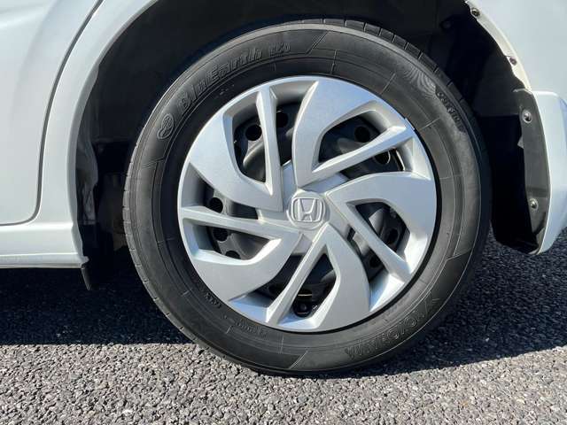タイヤサイズは15インチです！！！