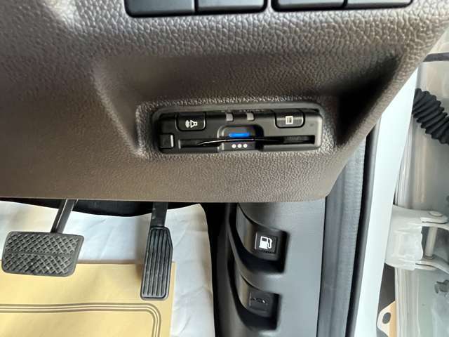 ETC車載器もしっかりついておりますので遠くにお出かけもばっちりです！