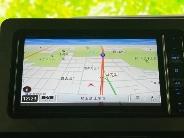 WECARSの店舗にはキッズコーナーがございます！お子様連れのお客様もごゆっくり車選びをお楽しみいただける空間です！