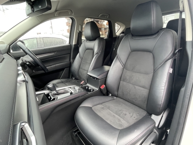 キメが細かく弾力性に富んだ振動吸収ウレタンの採用により、体を包み込んでくれるような心地よいフィット感を実現！