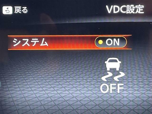 【運転席操作部】快適なドライブを楽しむための機能が装備されています！運転席から触れるので、使いやすいです！除菌プランいれていただくと、さらに清潔で安心していただけます！