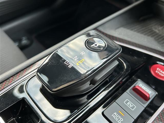 【　シフト　】シフトも操作しやすく快適なドライブを楽しんでいただけます♪